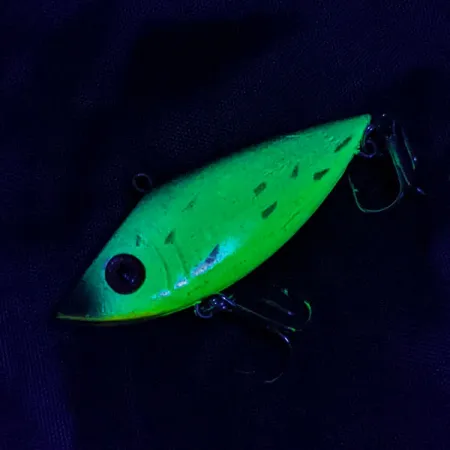 Tom Mann's Premium Rat'lin Shad Lipless UV
