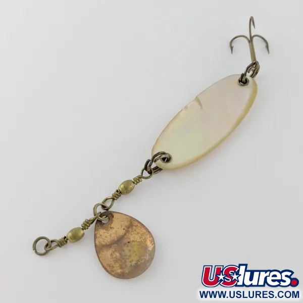 Pflueger Pearl Blinker