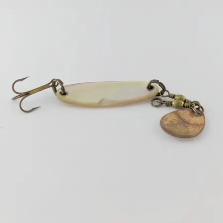 Pflueger Pearl Blinker