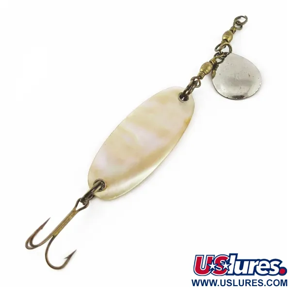 Pflueger Pearl Blinker
