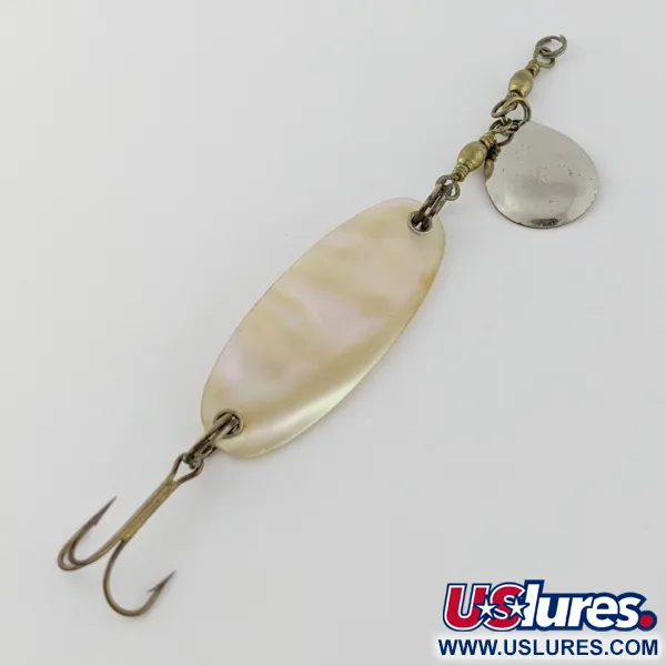 Pflueger Pearl Blinker