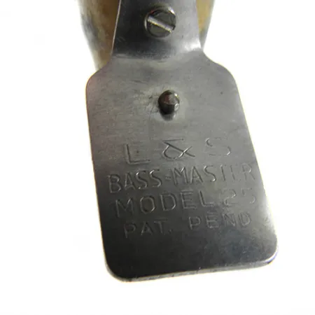 MirrOlure Bass-master model 25 Wobbler, Natural, 8g, Geteilt, #0390