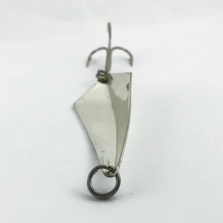 Rebel ArrowHead Blinker, versilbert, 17g, facettiert, #5480