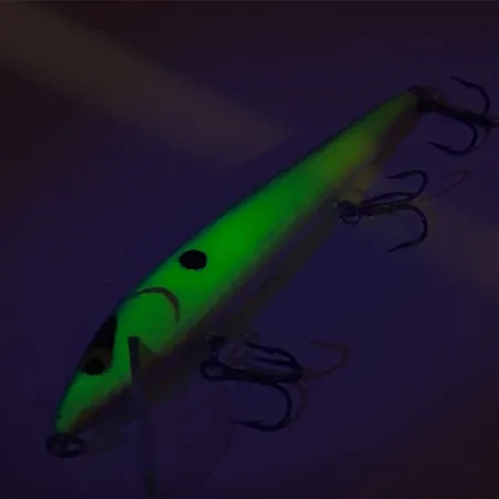 Smithwick Suspending Rattlin’ Rogue Jerkbait, Chartreuse/Lila, 12g, #8404